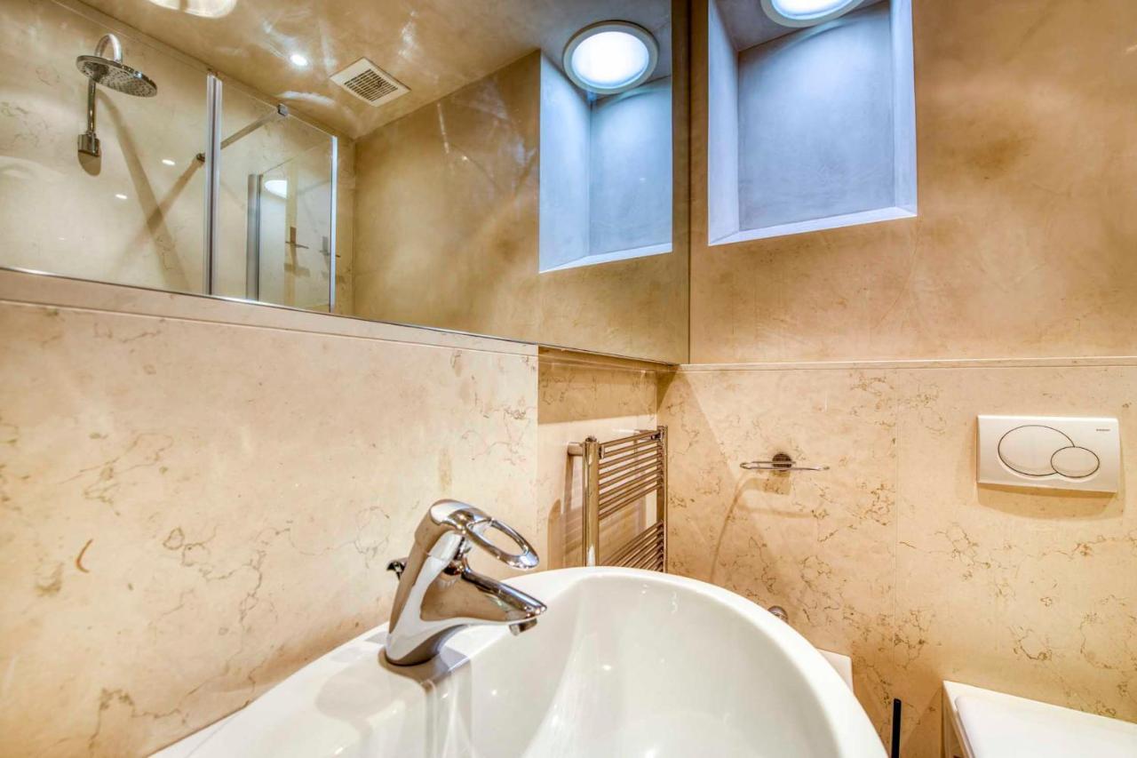 ורונה Apartmentsarena - Suite Mercatorum - Piazza Erbe מראה חיצוני תמונה