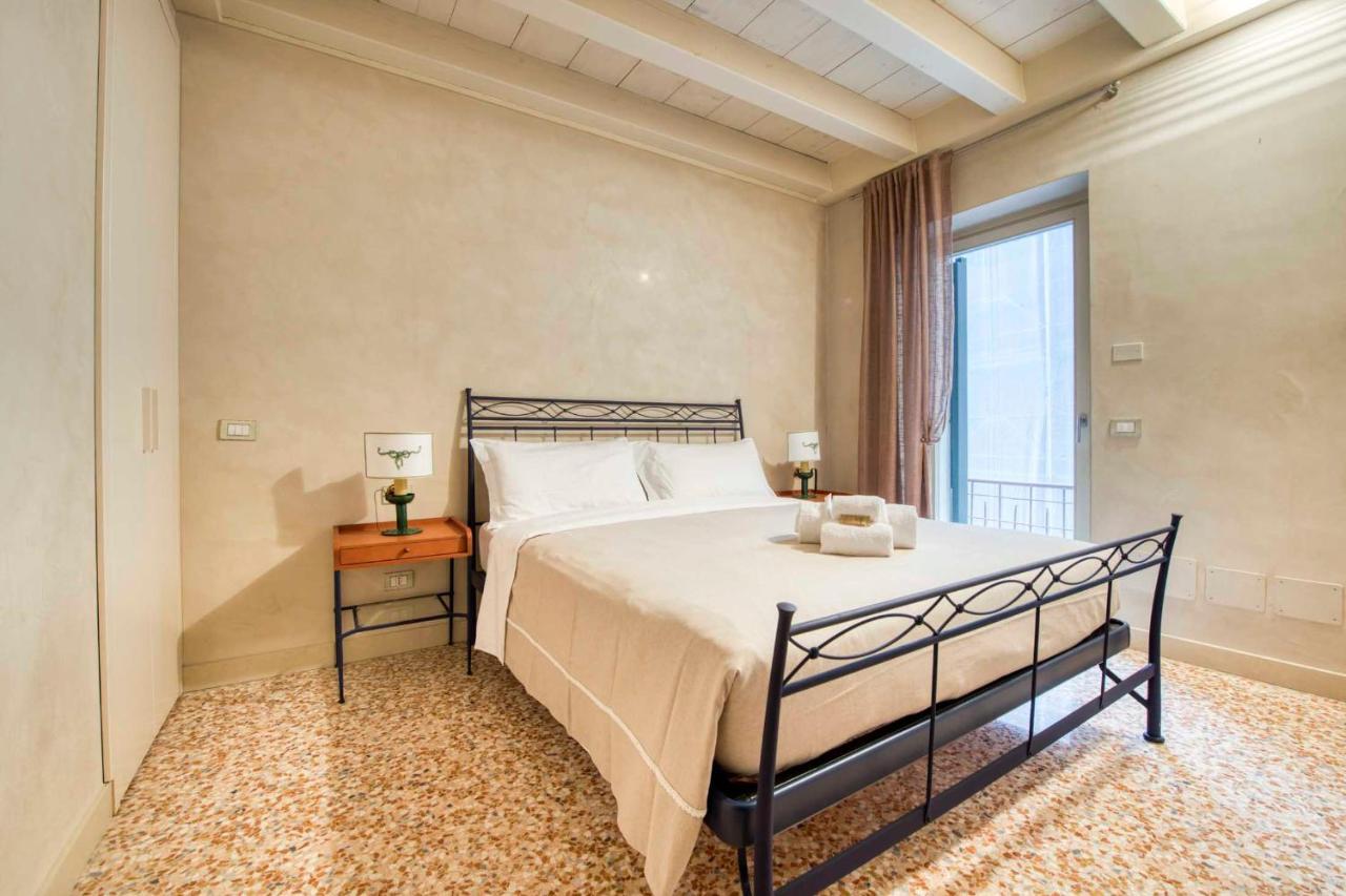 ורונה Apartmentsarena - Suite Mercatorum - Piazza Erbe מראה חיצוני תמונה