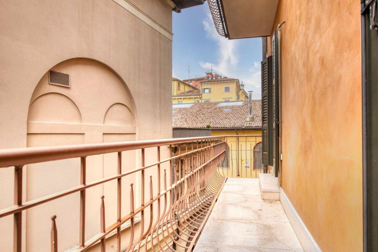 ורונה Apartmentsarena - Suite Mercatorum - Piazza Erbe מראה חיצוני תמונה